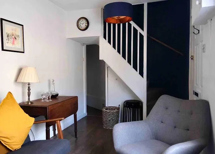 Regency Cottage 10 Minutes From Bath City Centre